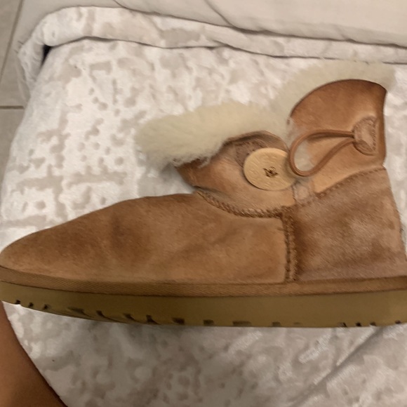 UGG MINI BAILEY BUTTON BLING CHESTNUT BOOTS - WOMEN'S - Picture 7 of 8